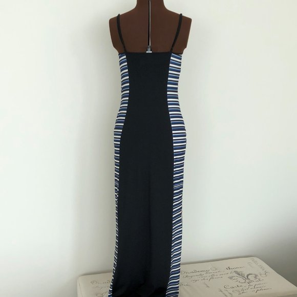 Spaghetti Strap Labyrinth Neoprene Maxi Dress - Picture 3 of 5